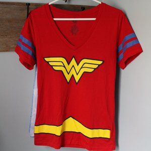 Wonder Woman Shirt With Cape Size Large
